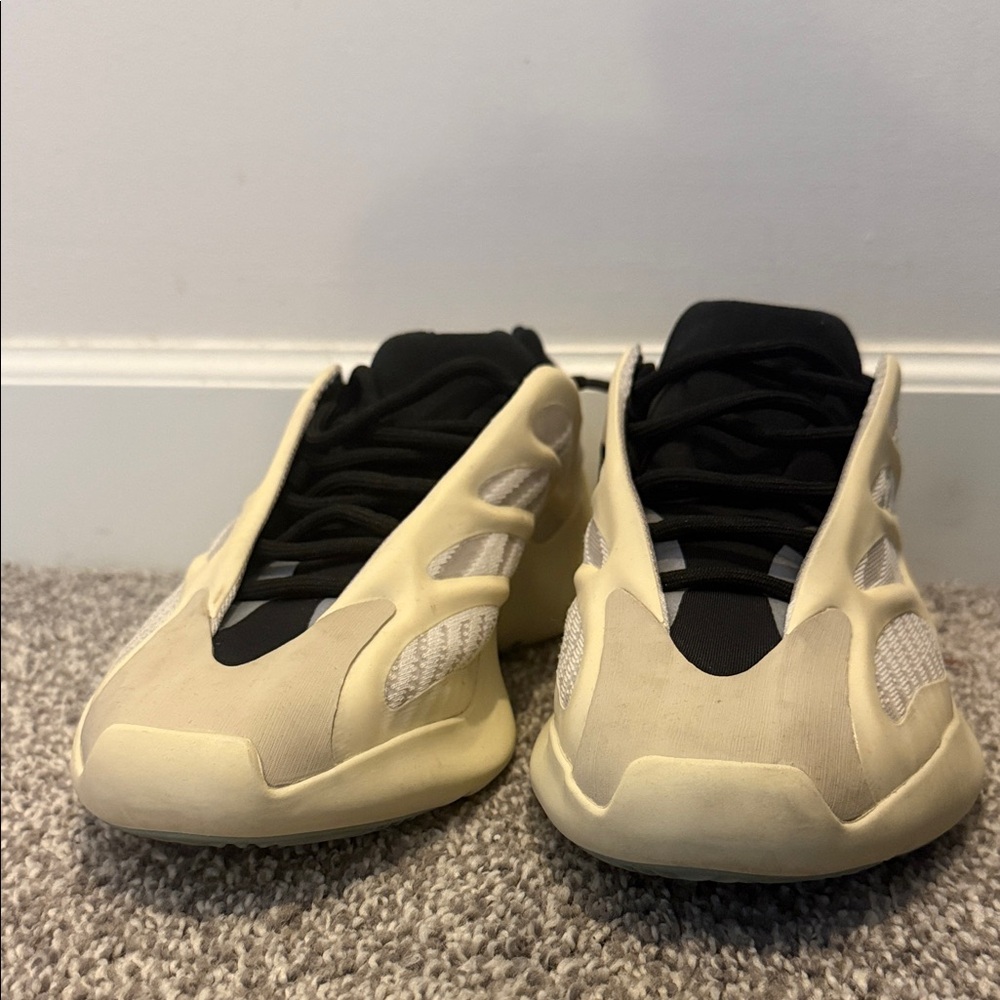 YEEZY 700 V3 ‘AZAEL’ 2019